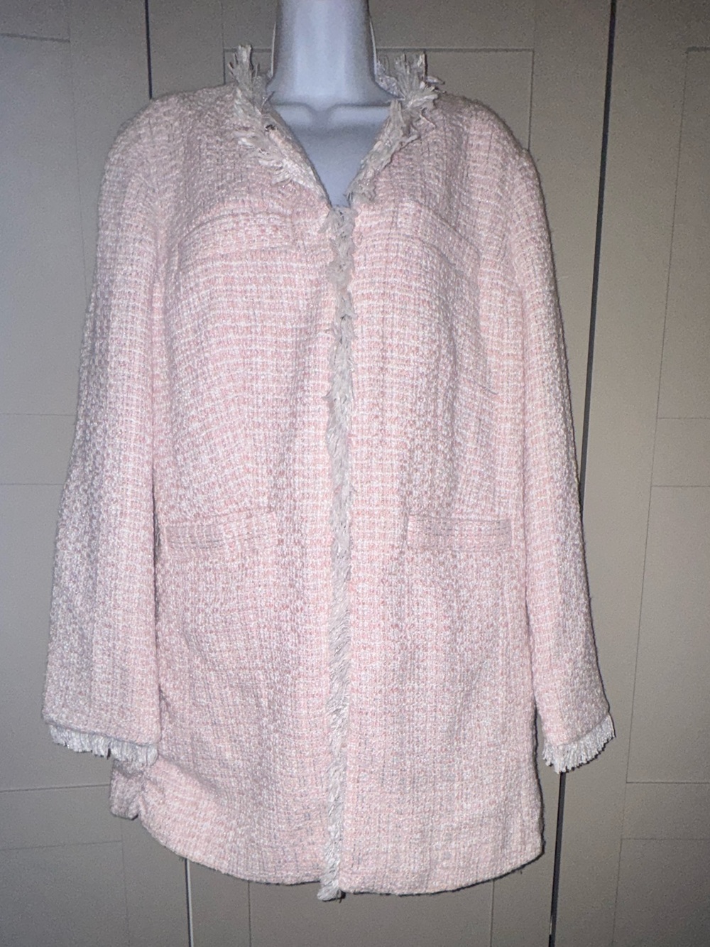 VENUS Soft Pink Bouclé Fringe-Trim Tweed long blazer